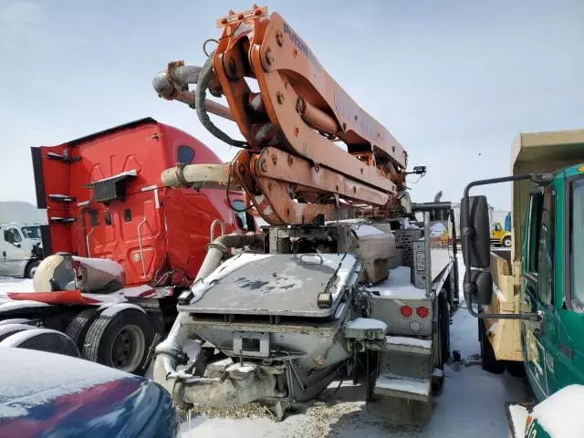 2007 Mack 600 MR600