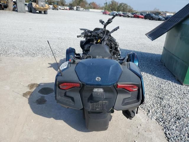 2022 Can-Am Spyder Roadster RT