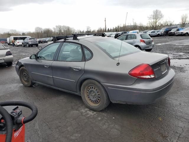 2004 Ford Taurus SE