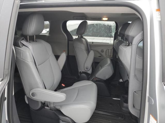 2023 Toyota Sienna XLE