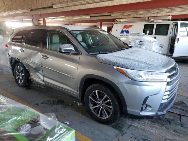 2018 Toyota Highlander SE