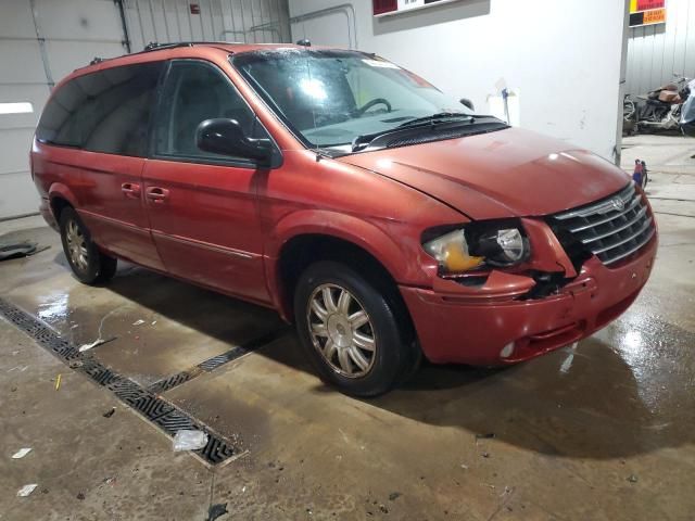 2005 Chrysler Town & Country Touring