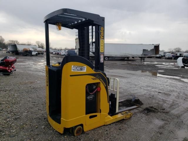 2011 Yale Forklift