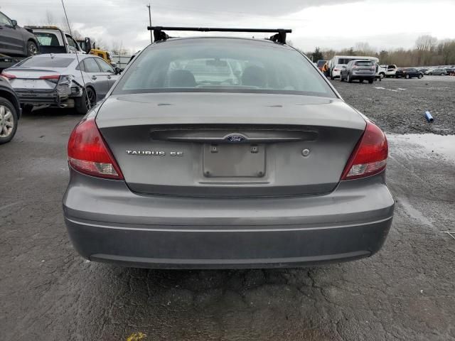 2004 Ford Taurus SE