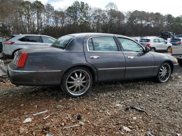 2001 Lincoln Town Car Signature