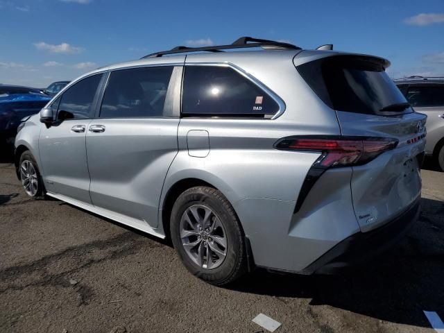 2021 Toyota Sienna LE