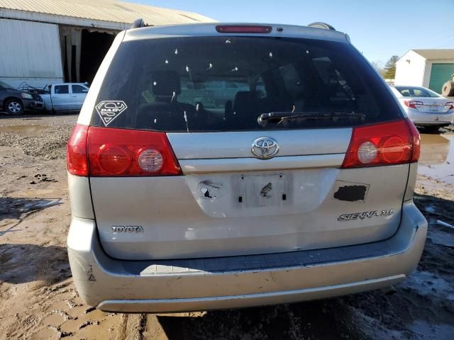 2006 Toyota Sienna XLE