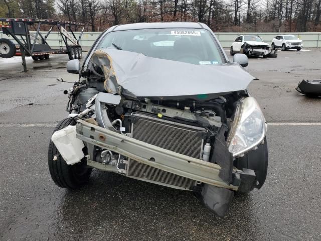 2013 Nissan Versa S