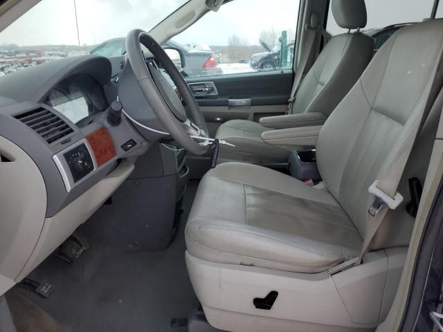 2008 Chrysler Town & Country Touring