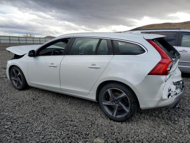 2015 Volvo V60 R Design