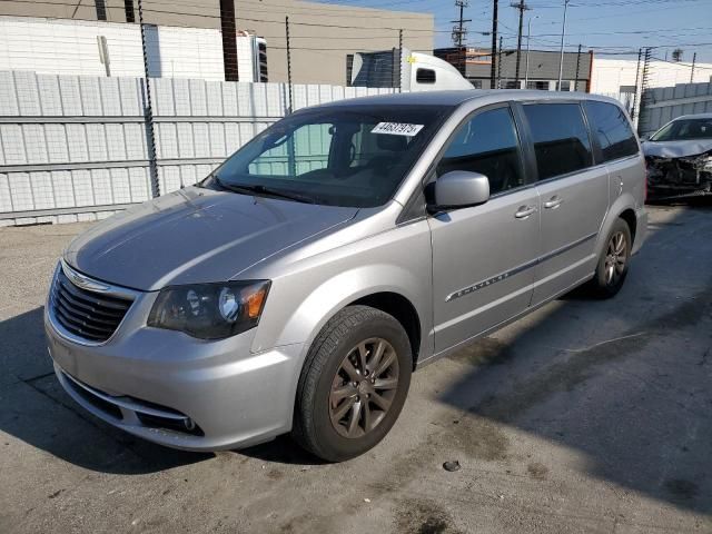 2015 Chrysler Town & Country S