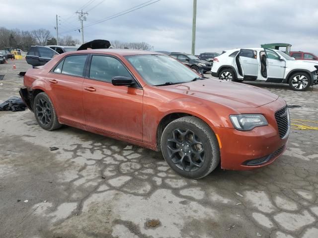 2021 Chrysler 300 Touring