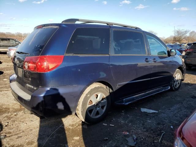 2007 Toyota Sienna CE