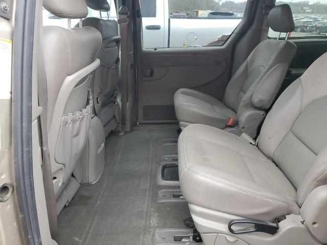 2003 Chrysler Town & Country Limited