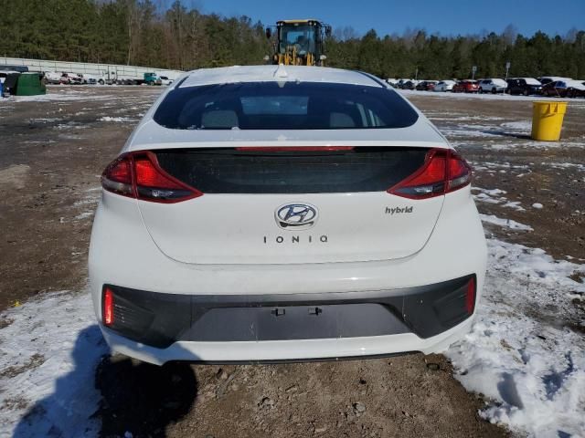 2020 Hyundai Ioniq SE