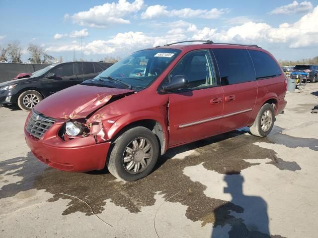 2006 Chrysler Town & Country Touring