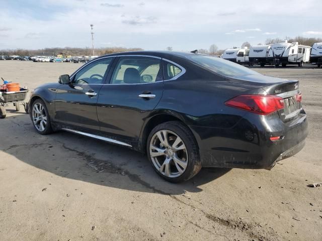 2017 Infiniti Q70 3.7