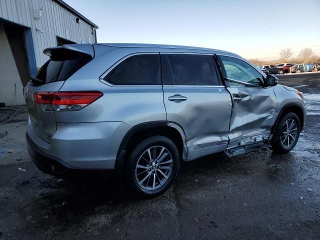 2018 Toyota Highlander SE