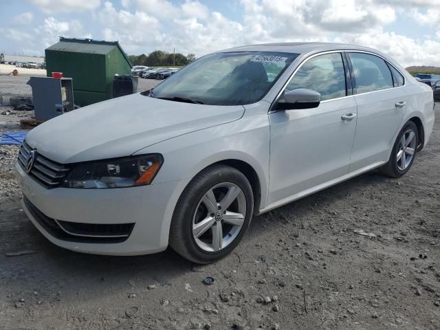 2013 Volkswagen Passat SE