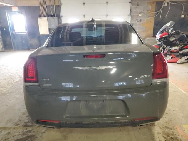 2018 Chrysler 300 Touring