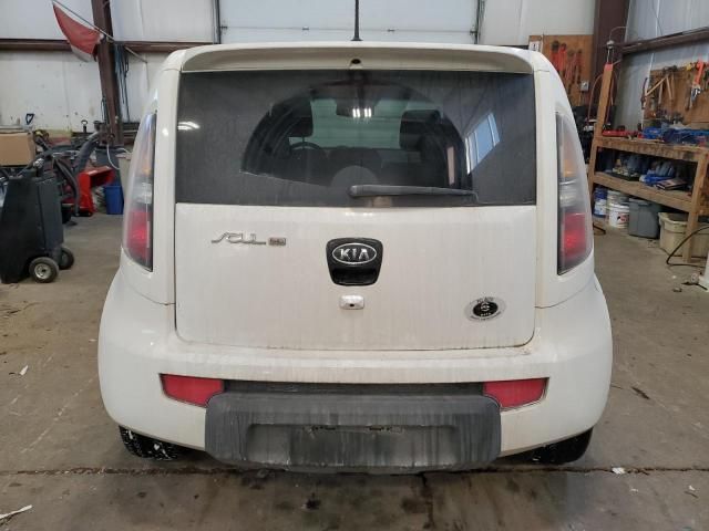 2011 KIA Soul +