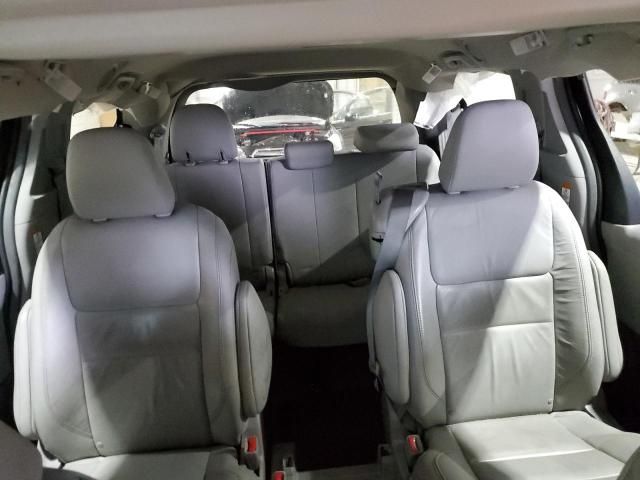 2015 Toyota Sienna XLE