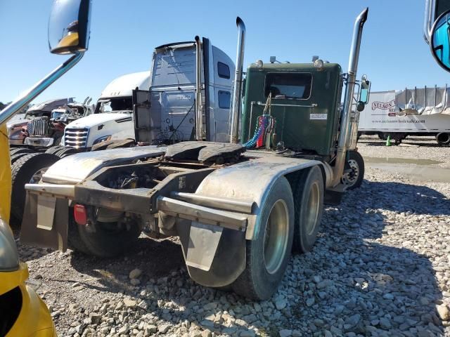 2002 Peterbilt 379 Semi Truck