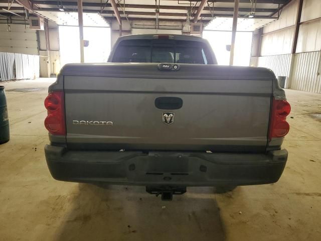 2005 Dodge Dakota Quattro