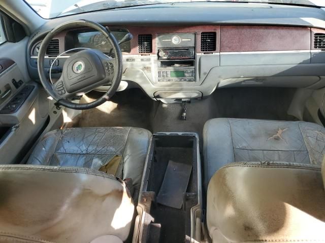 2004 Lincoln Town Car Executive