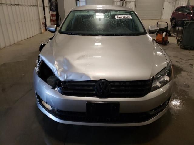 2012 Volkswagen Passat SE