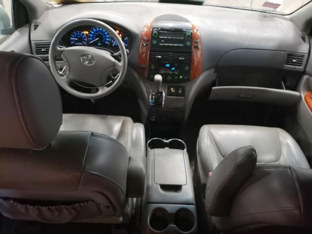 2008 Toyota Sienna XLE