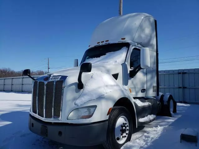 2016 Peterbilt 579