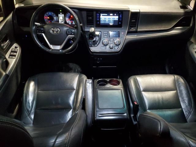 2015 Toyota Sienna Sport