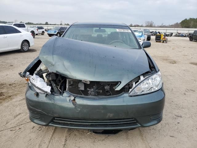 2005 Toyota Camry LE