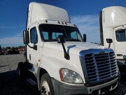 Salvage cars for sale from Copart Memphis, TN: 2015 Freightliner Cascadia 125