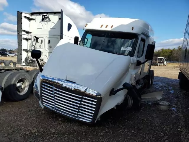 2018 Freightliner Cascadia 125