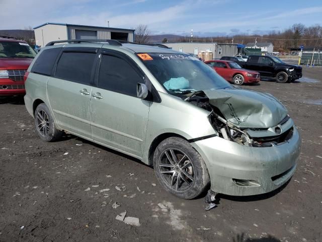 2006 Toyota Sienna XLE