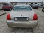 2010 Lincoln Town Car Signature Limited