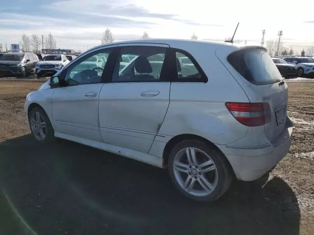 2011 Mercedes-Benz B200