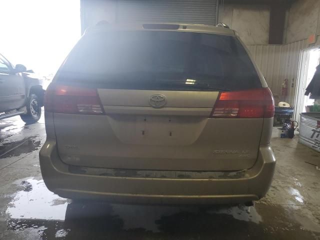 2005 Toyota Sienna LE