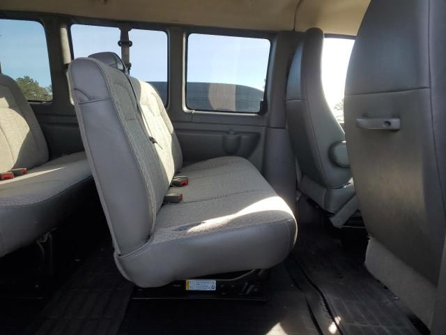 2013 Chevrolet Express G2500 LT