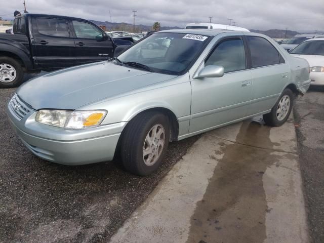 2000 Toyota Camry LE