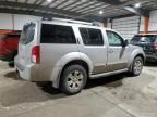 2005 Nissan Pathfinder LE