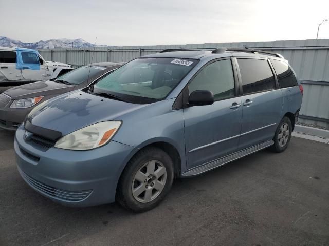 2004 Toyota Sienna CE