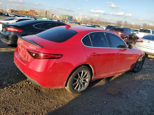 2017 Alfa Romeo Giulia Q4