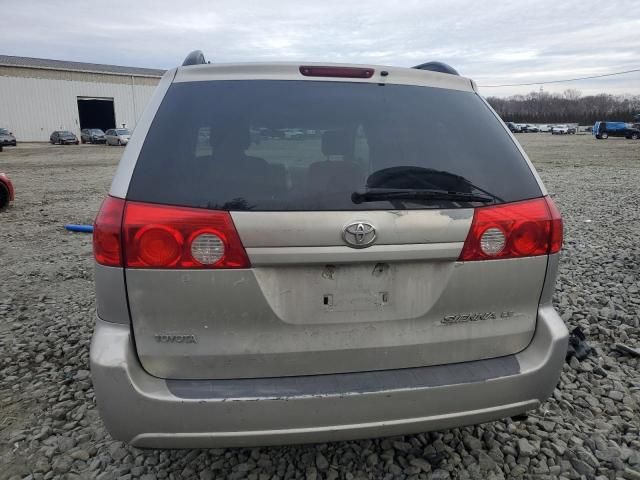 2006 Toyota Sienna CE