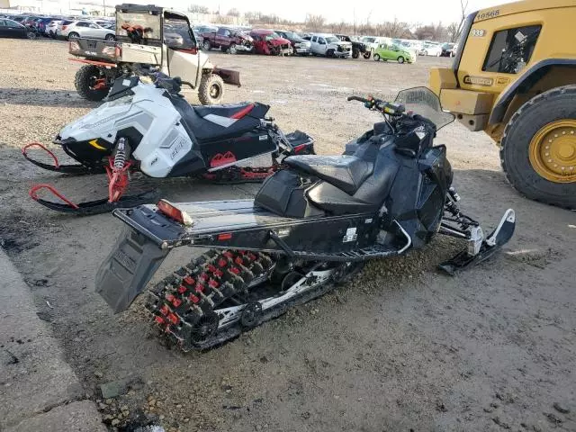 2019 Polaris Snowmobile