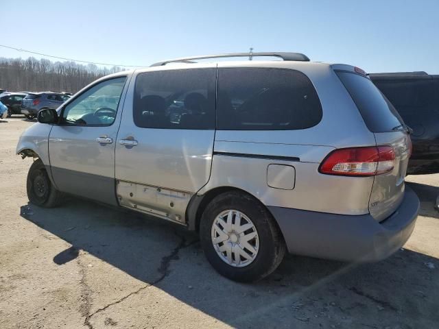 2002 Toyota Sienna CE