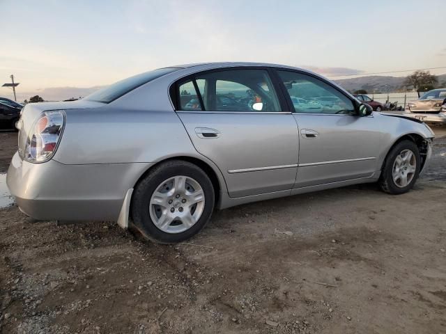 2002 Nissan Altima Base