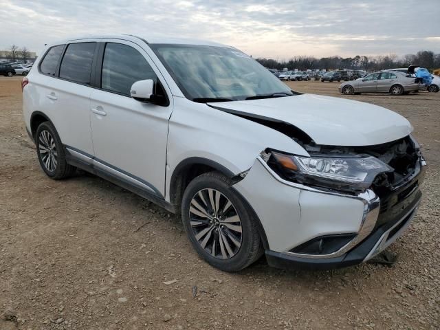 2019 Mitsubishi Outlander SE